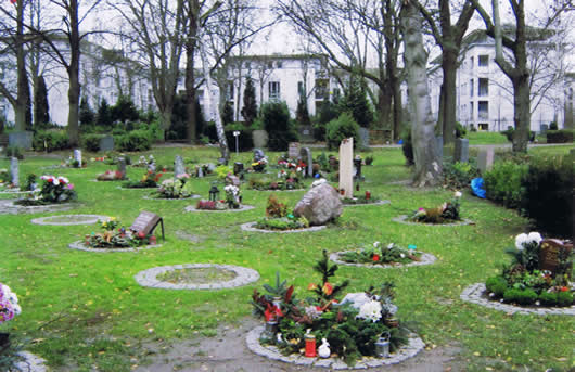 Urnengarten, Urnengrabstellen in rundem Format, 1-4 Personen